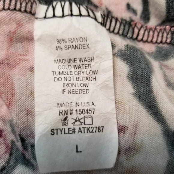 Threads Studio Top Floral Patterned Size Large - Picture 8 of 8